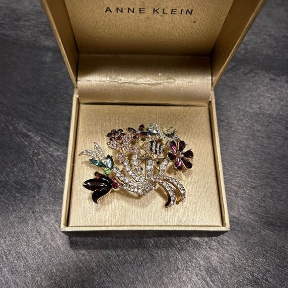 Women’s Ann  Klein multicolor stone brooch - Picture 3 of 5